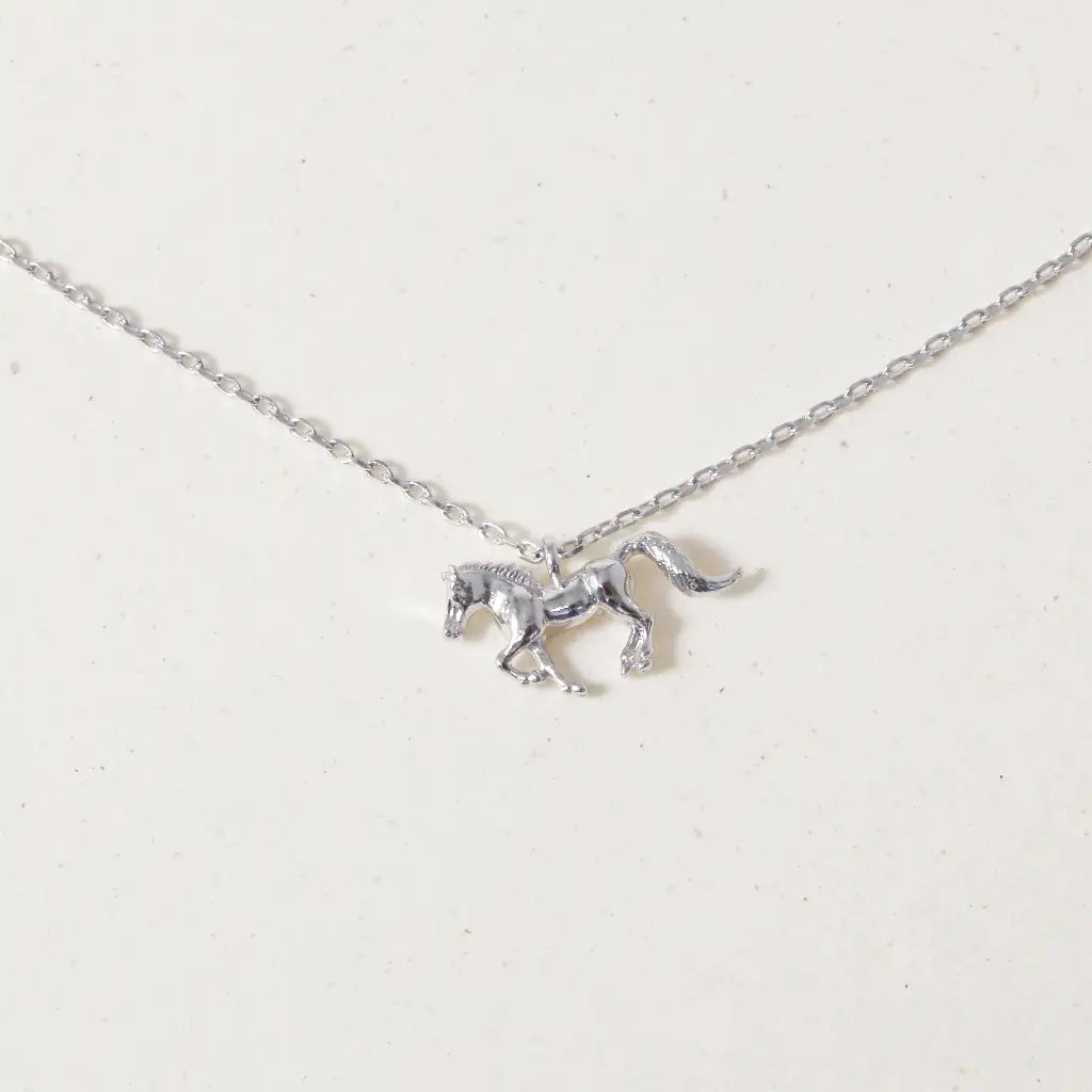The Great Stallion, Necklace Gold