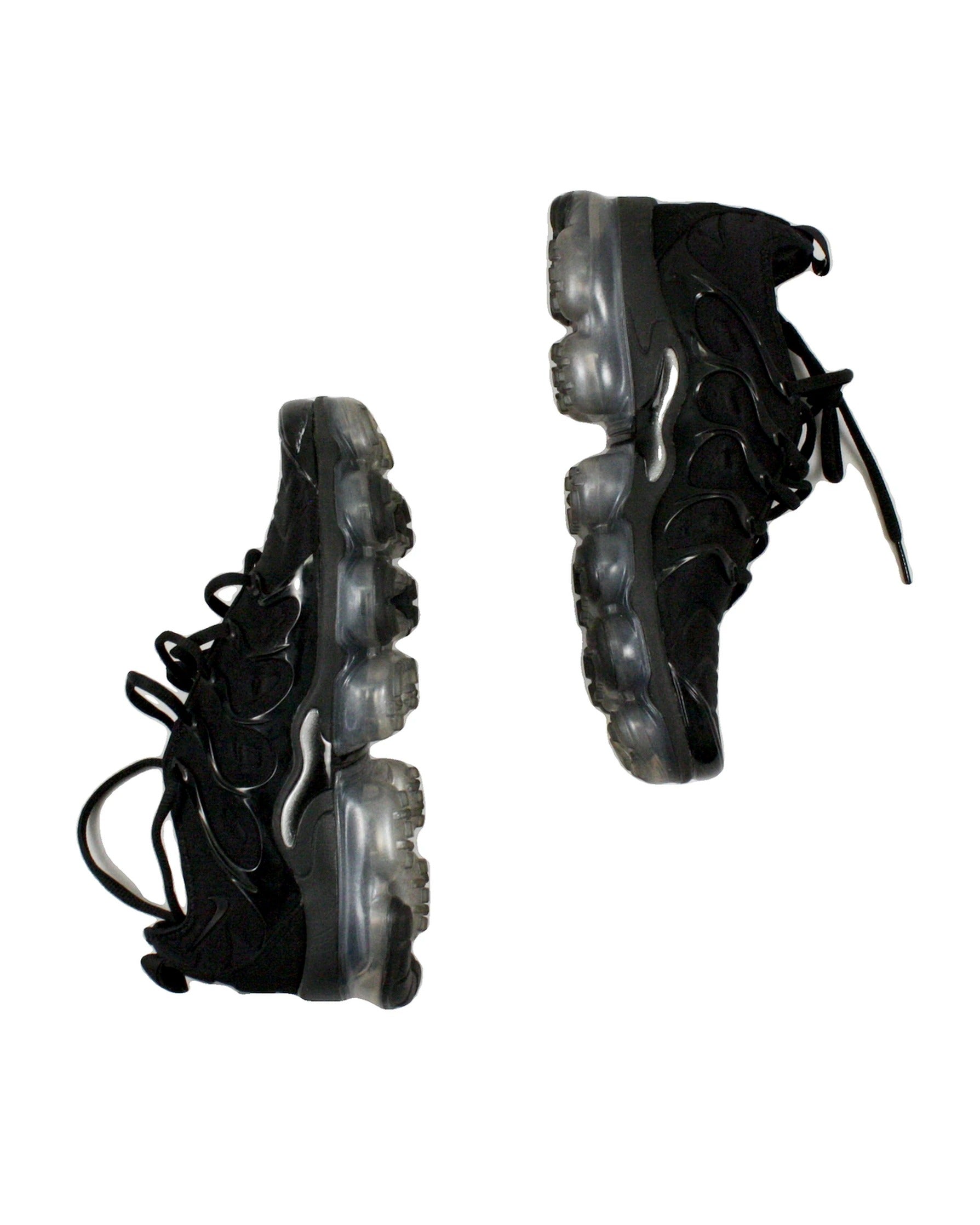 Nike Women's Black Lace-Up Closure Chunky Sole Round Toe Air Vapormax Plus Sneakers – Size 8