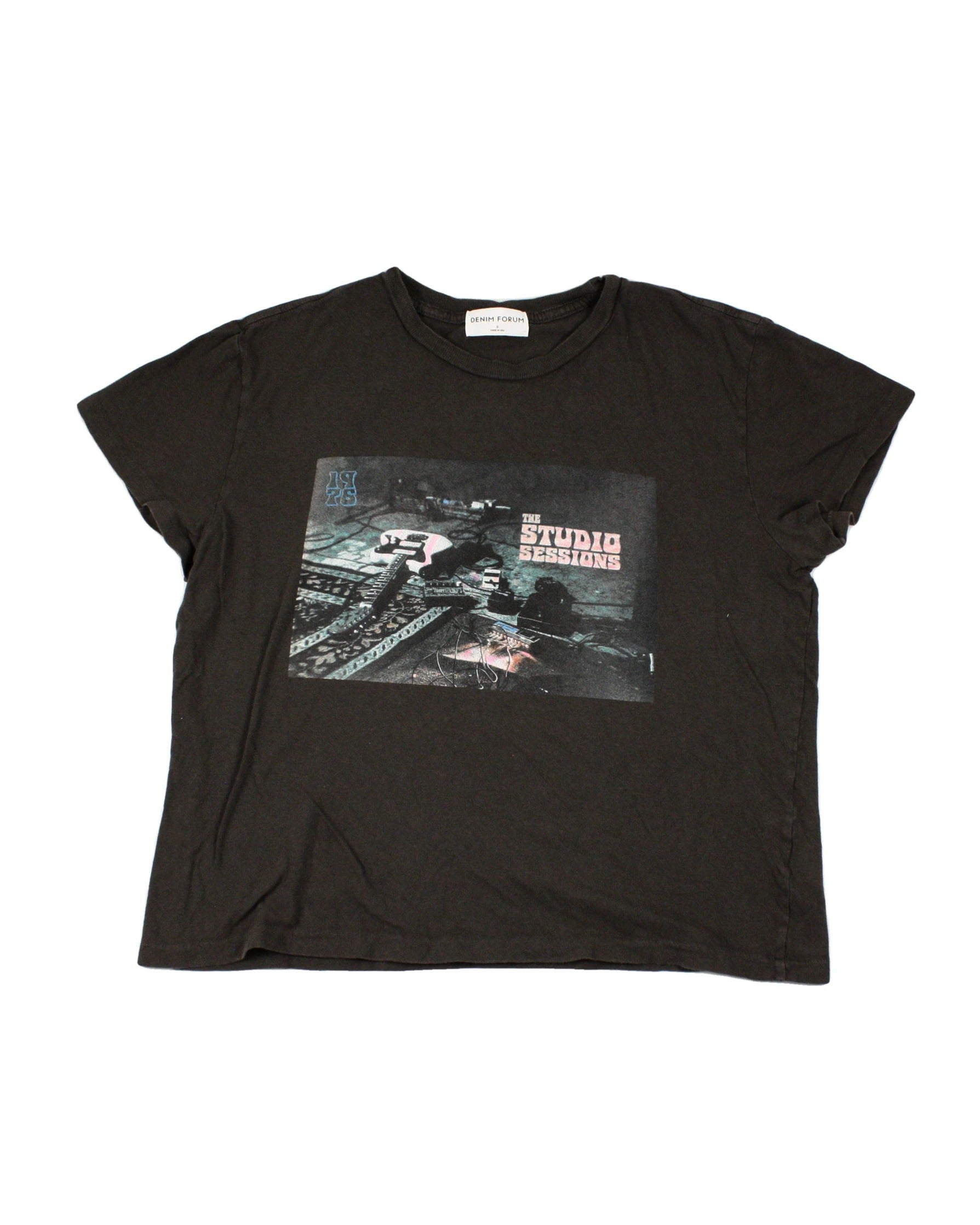 Denim Forum Women's Dark Gray/White/Teal/Salmon Studio Graphic Crew Neckline T-Shirt – AS IS, Size S