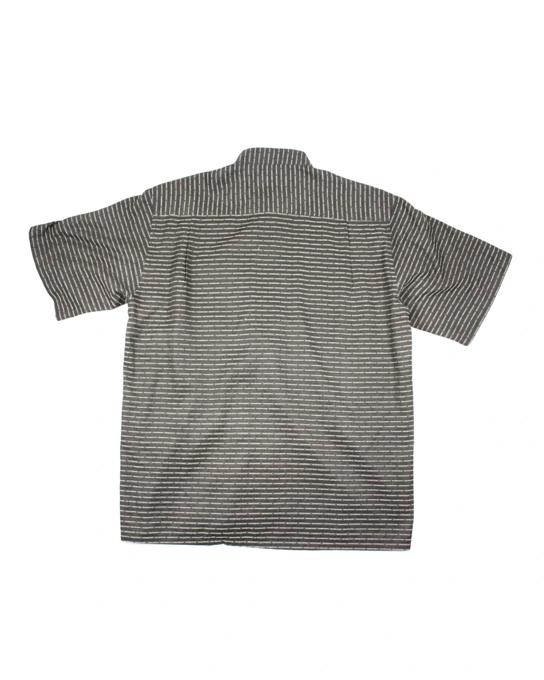 Sviluppo Men's Dark Grey and Cream Striped Short Sleeve Shirt – Size M