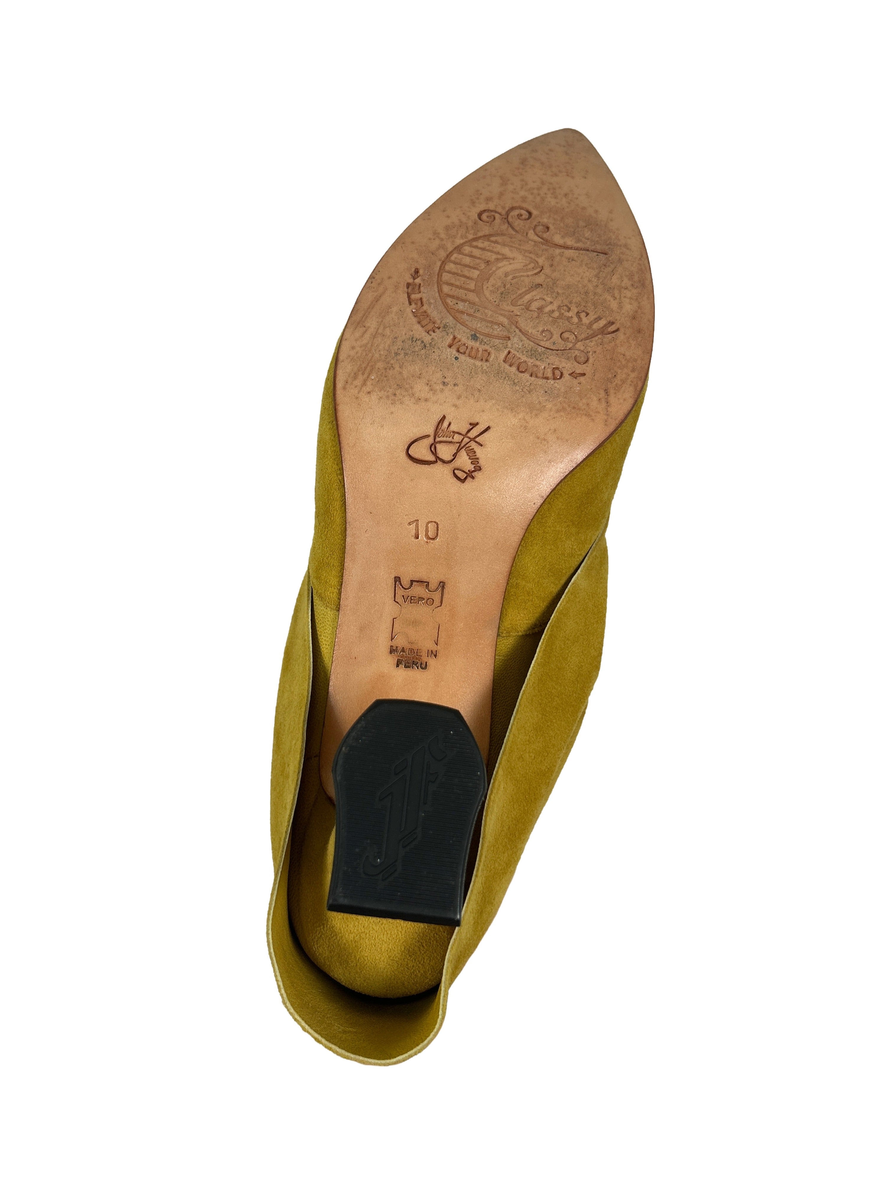 John Fluevog Size 10 Juliette Suede Buckled Pumps