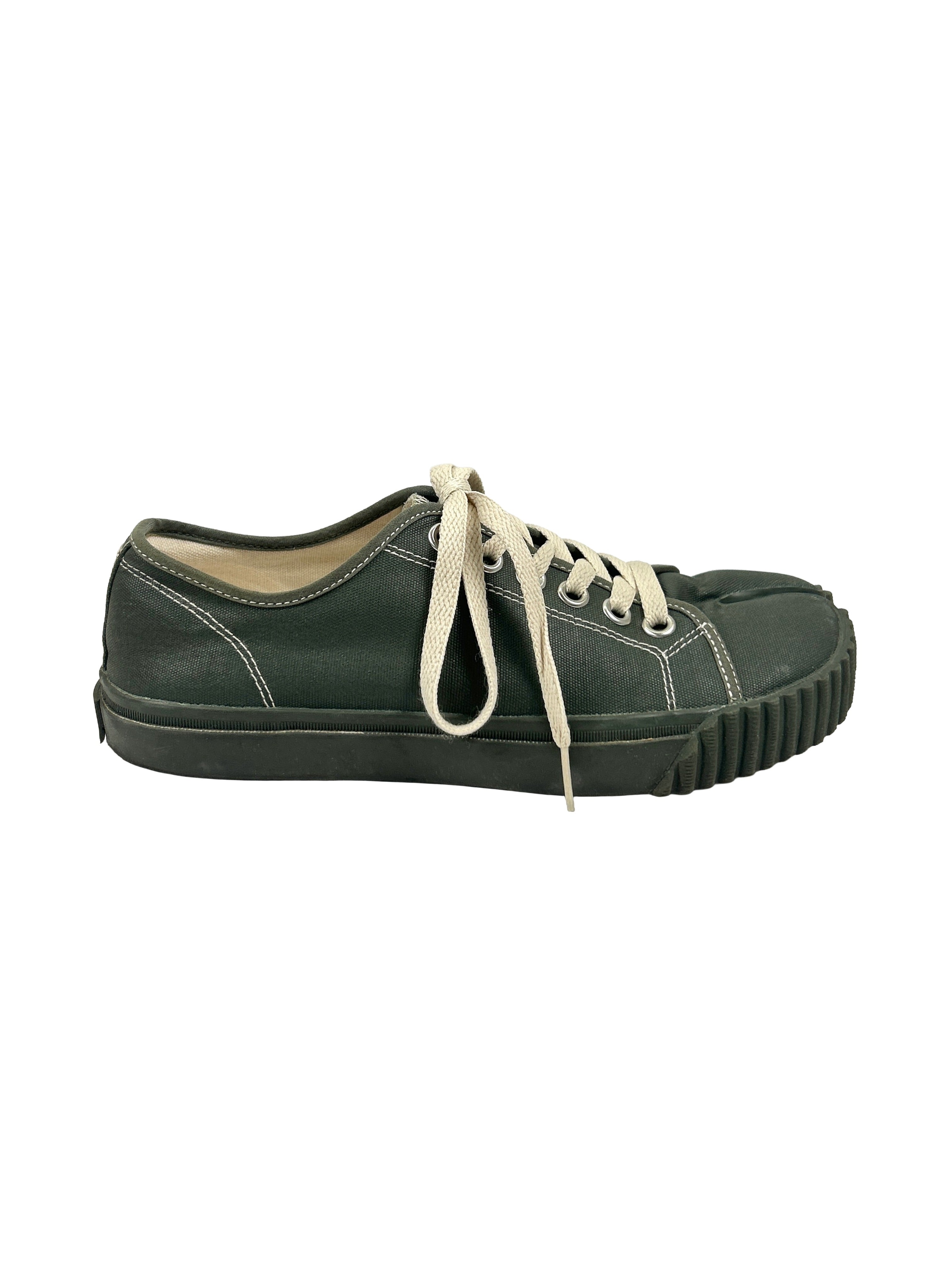 Maison Margiela Size 38 Tabi Low-Top Canvas Sneakers