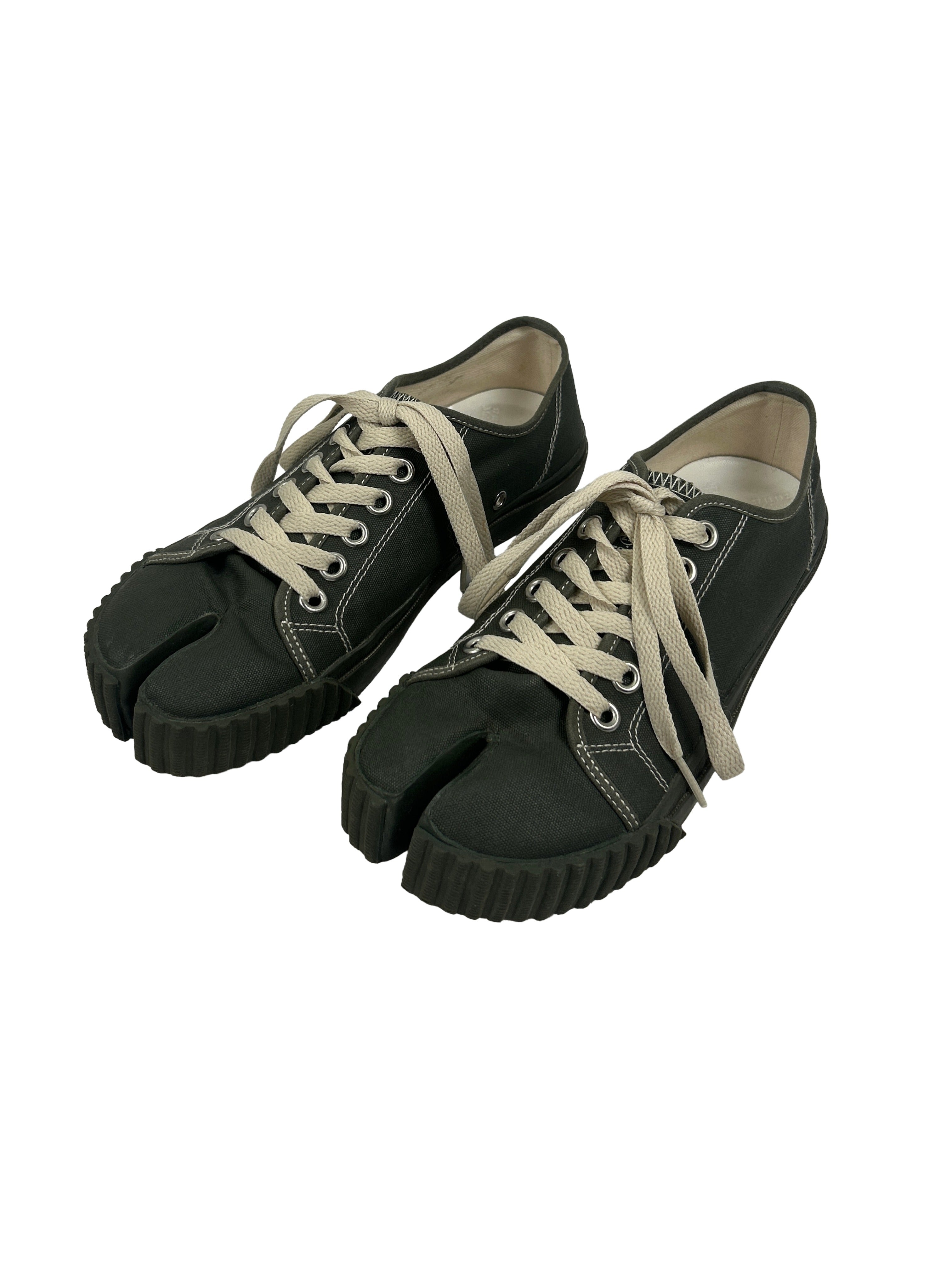 Maison Margiela Size 38 Tabi Low-Top Canvas Sneakers