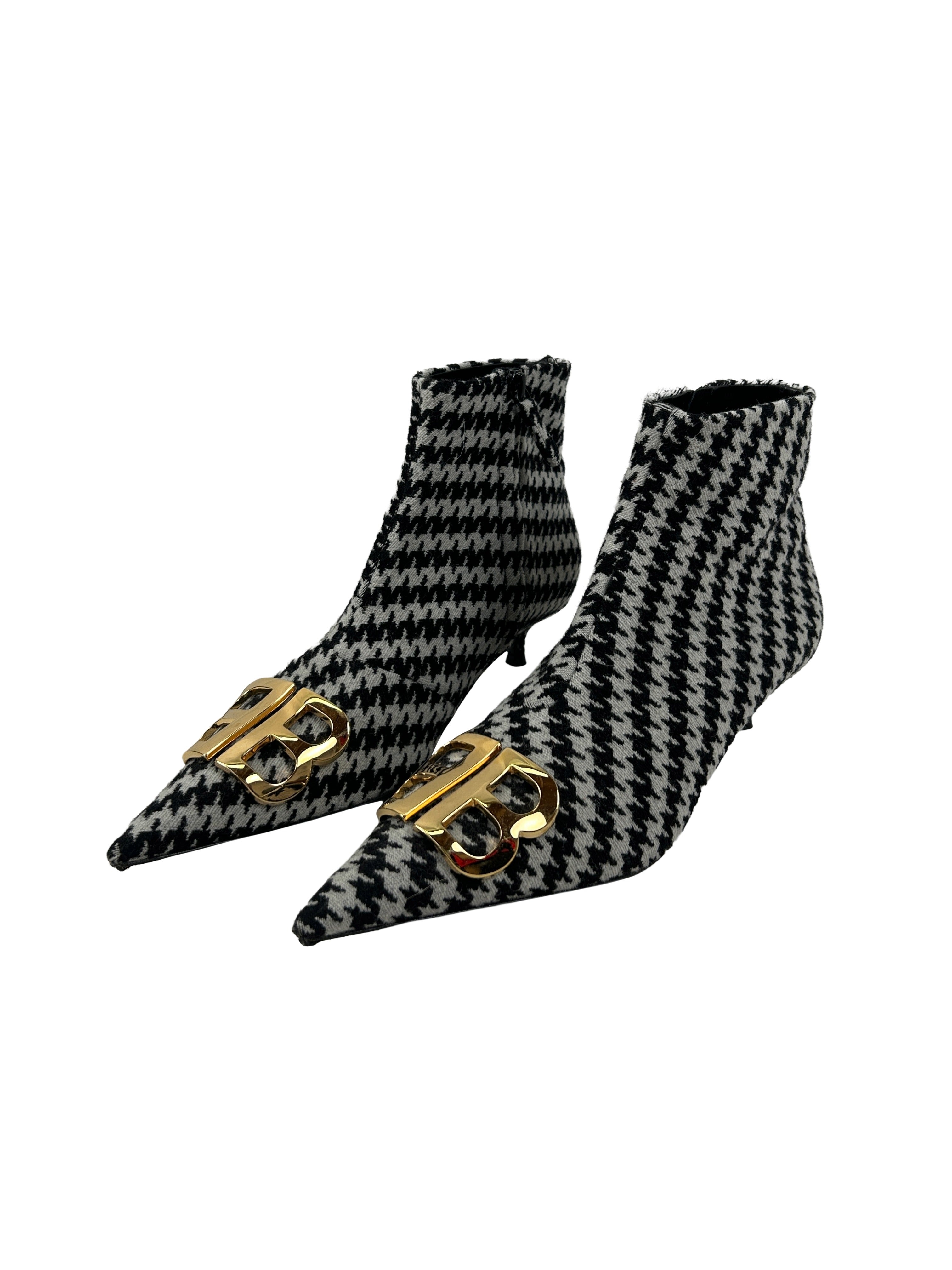 Balenciaga Size 37.5 Houndstooth BB Ankle Boots
