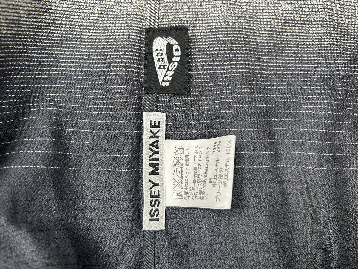 Issey Miyake Size 2 Pleated Ombre Stripe Shirt