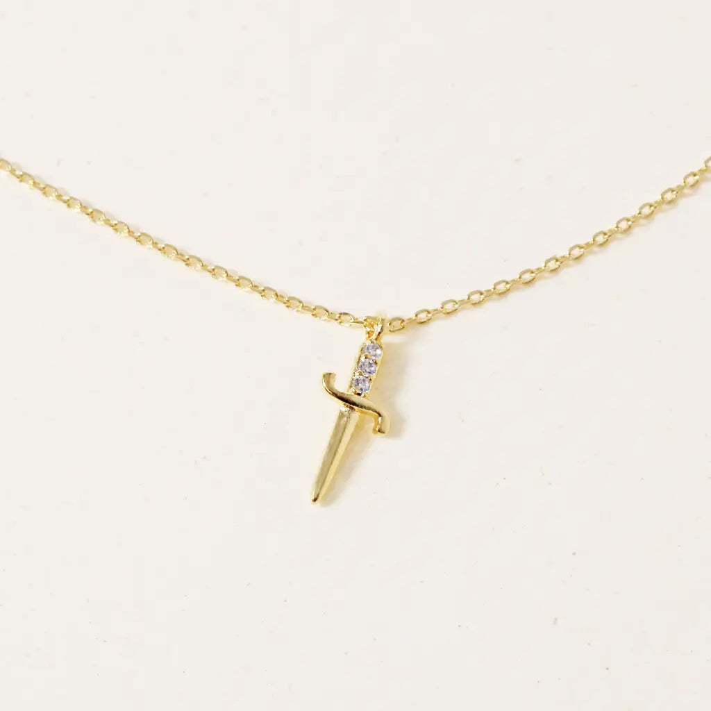 Blade Away, Necklace Silver