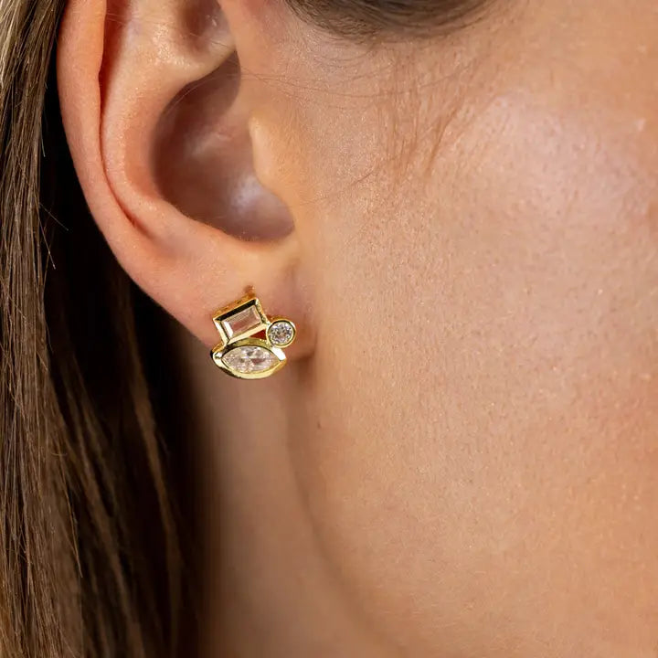 Amber Studs - Gold
