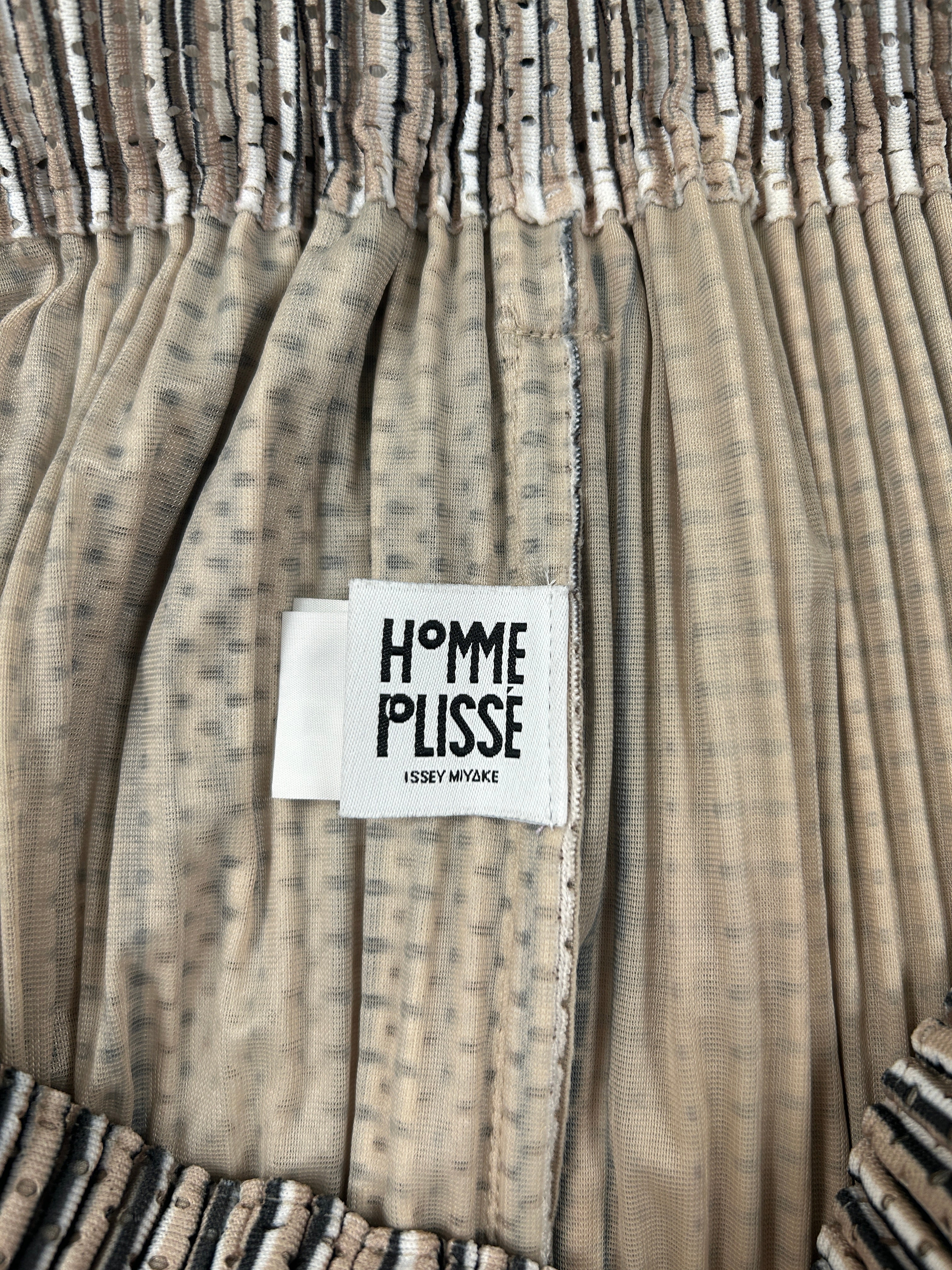Homme Plisse Issey Miyake Size 30" Hologram Mesh Shorts