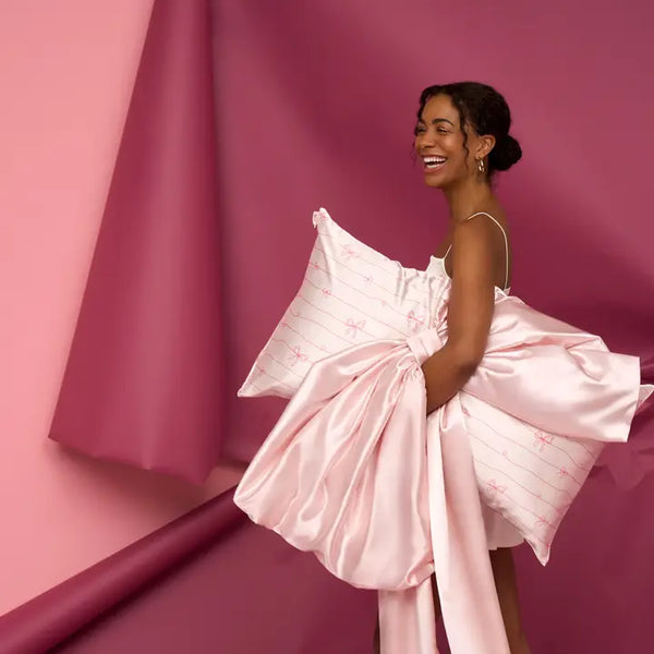 Satin Pillowcase in Striped Bows - King